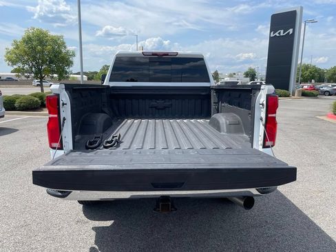 Used 2024 Chevrolet Silverado 2500 LTZ w/ LTZ Convenience Package AWD/4WD image 7