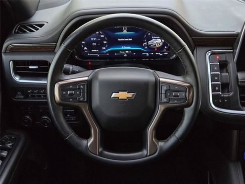Used 2024 Chevrolet Suburban High Country w/ Premium Package AWD/4WD image 15