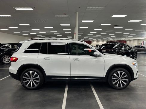 Used 2022 Mercedes-Benz GLB 250 image 8