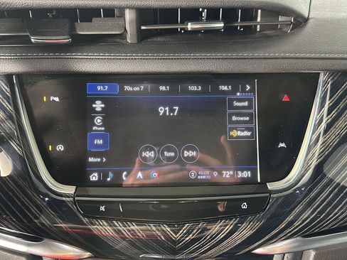 Used 2024 Cadillac XT6 Premium Luxury AWD/4WD image 18