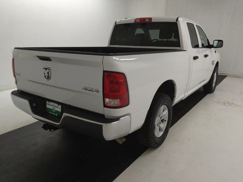 Used 2023 RAM 1500 Classic SLT AWD/4WD image 9