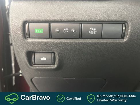 Used 2025 Nissan Sentra SV FWD image 27