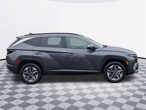 Certified 2025 Hyundai Tucson SEL image 7