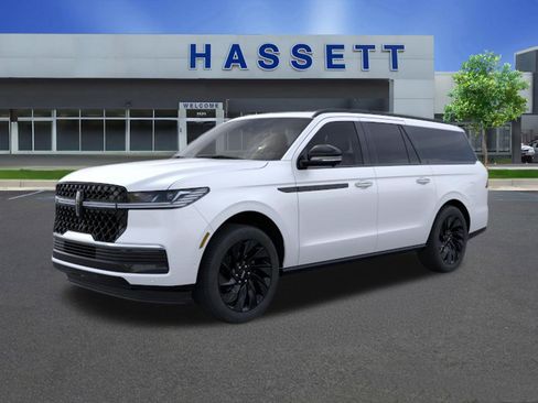 New 2026 Lincoln Navigator L Reserve AWD/4WD image 1