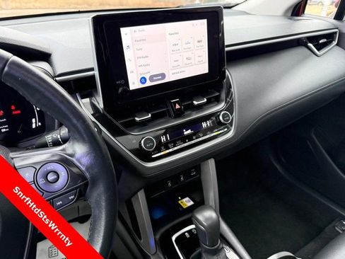 Used 2023 Toyota Corolla Cross XLE w/ Convenience Package image 25