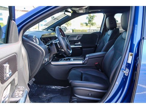 Certified 2025 Mercedes-Benz GLA 250 4MATIC image 17