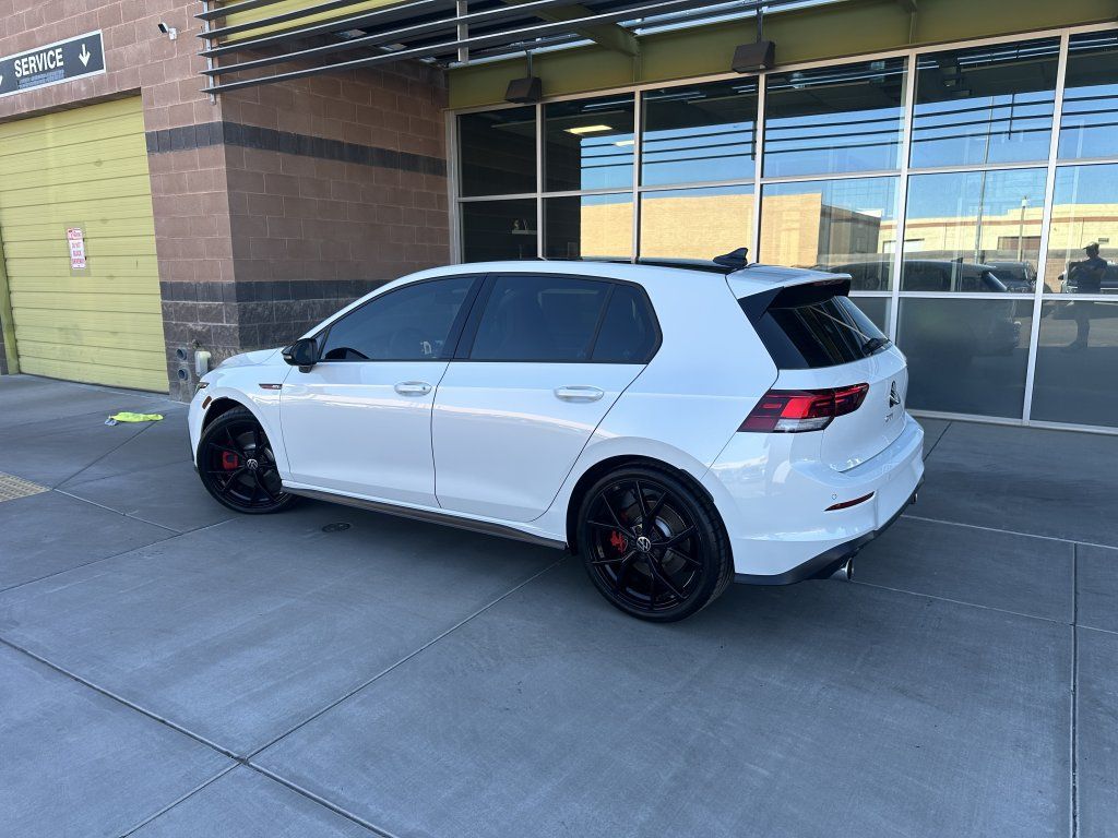 Used 2024 Volkswagen GTI SE w/ SE Leather Seats Package FWD image 4