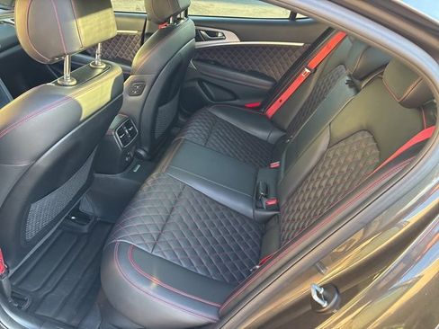 Used 2023 Genesis G70 3.3T w/ Sport Prestige Package image 21