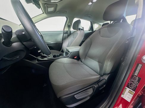 Used 2025 Kia K4 FWD image 13