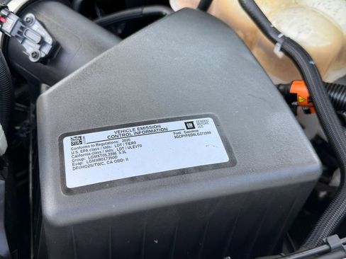 Used 2020 Chevrolet Silverado 1500 LT Trail Boss image 44