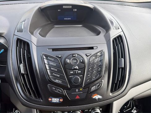 Used 2015 Ford Escape SE image 13