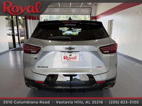 Used 2026 Chevrolet Blazer RS w/ Driver Confidence II Package FWD image 3