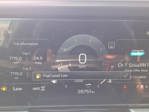 Used 2025 GMC Terrain Elevation AWD/4WD image 11