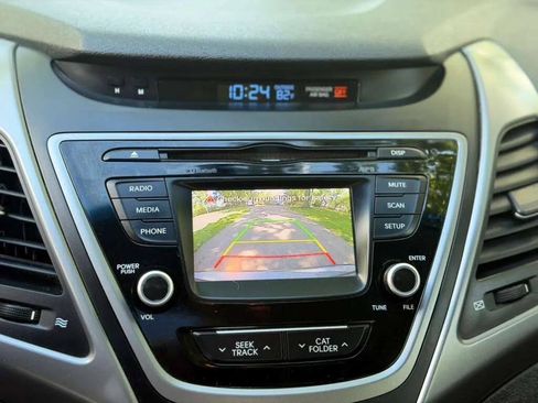 Used 2016 Hyundai Elantra Value Edition FWD image 15