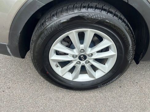 Used 2019 Kia Sorento AWD image 23