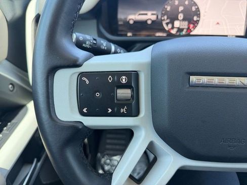 Used 2024 Land Rover Defender 130 X-Dynamic SE AWD/4WD image 22