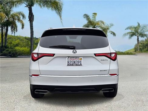 Used 2022 Acura MDX SH-AWD w/ Advance Package image 5