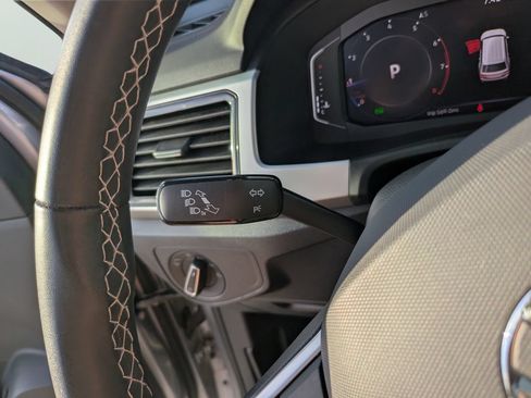 Certified 2023 Volkswagen Atlas SE w/ Panoramic Sunroof Package FWD image 30