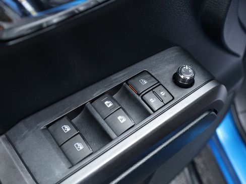 Used 2016 Toyota Tacoma SR5 image 35