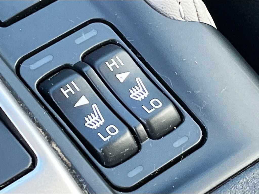 Used 2024 Subaru Forester Premium AWD/4WD image 19