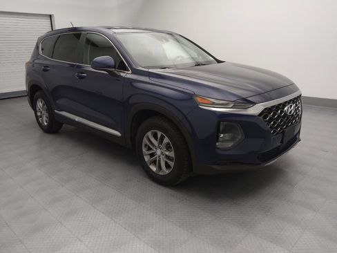 Used 2019 Hyundai Santa Fe SE image 11