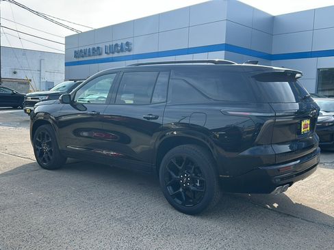 New 2026 Chevrolet Traverse RS w/ LPO, Floor Liner Package AWD/4WD image 7