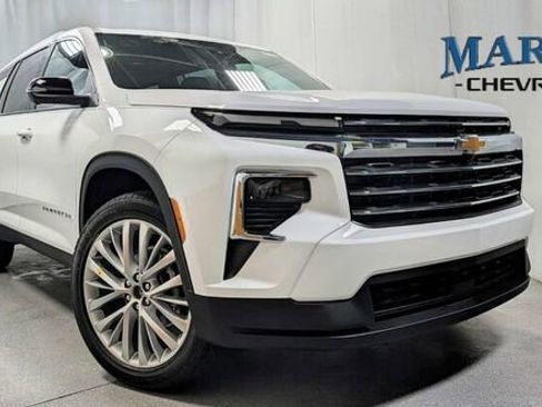 New 2026 Chevrolet Traverse LT image 1