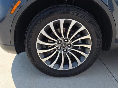 Used 2021 Lincoln Aviator Reserve AWD/4WD image 10