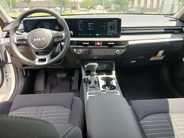 New 2026 Kia K5 LXS FWD image 40