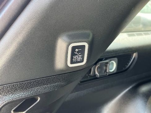 Used 2024 Jeep Grand Cherokee Laredo X w/ Luxury Tech Group I RWD image 7