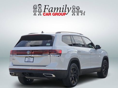 New 2026 Volkswagen Atlas SE FWD image 4