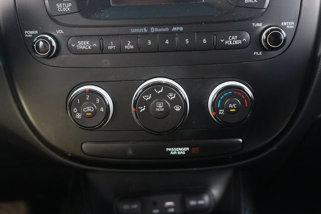 Used 2016 Kia Soul FWD image 33