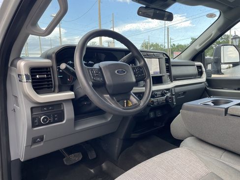 Used 2024 Ford F250 XLT w/ FX4 Off-Road Package AWD/4WD image 13