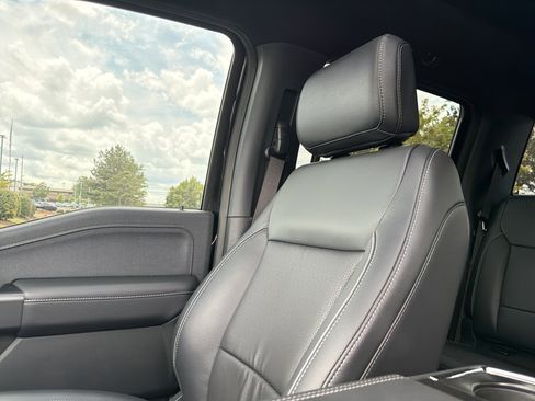 Used 2025 Ford F150 Lariat AWD/4WD image 48