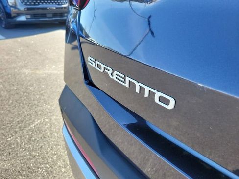 New 2026 Kia Sorento S w/ S Panoramic Sunroof Package image 7