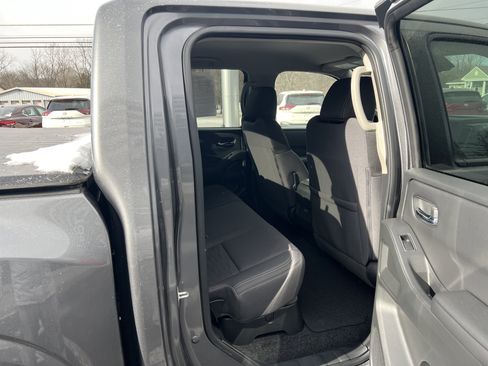 Used 2023 Nissan Frontier SV w/ Technology Package image 12