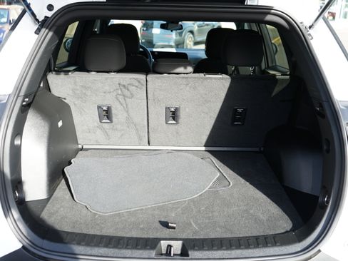 Used 2025 Chevrolet Equinox LT image 11