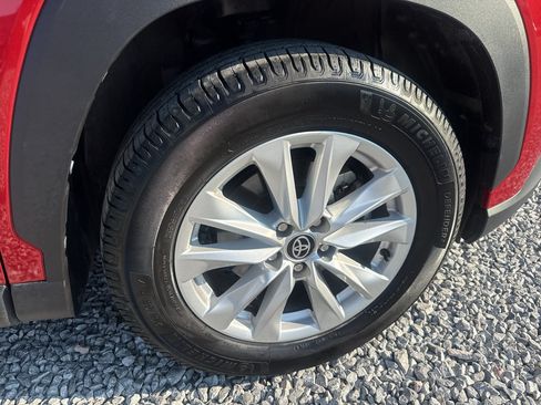 Used 2023 Toyota Corolla Cross LE FWD image 25