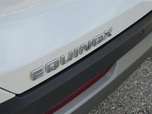 Used 2025 Chevrolet Equinox LT image 6