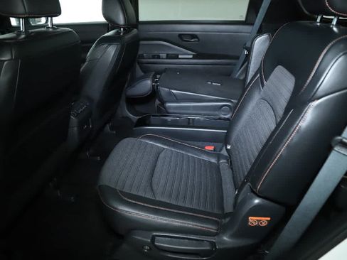 Used 2023 Nissan Pathfinder Rock Creek AWD/4WD image 14
