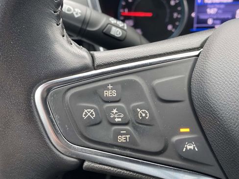 Used 2021 Chevrolet Equinox LT image 24