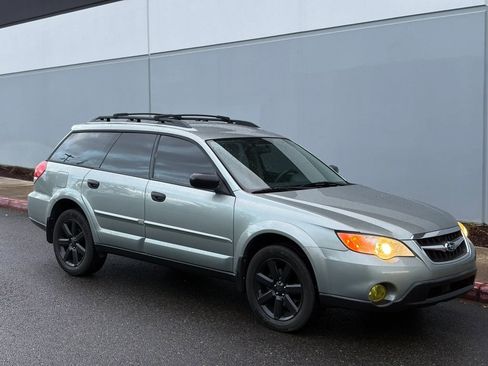 Used 2009 Subaru Outback 2.5i Special Edition AWD/4WD image 8
