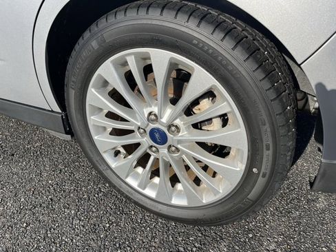 Used 2018 Ford C-MAX SE image 22