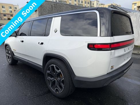 Used 2023 Rivian R1S Adventure image 4