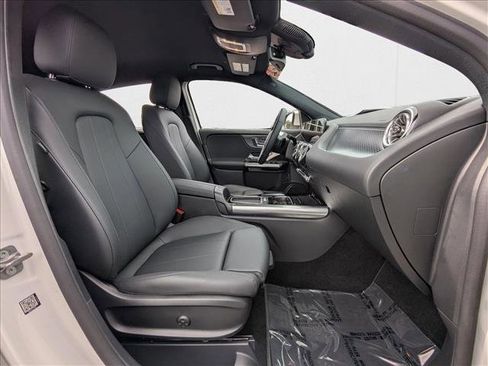 Certified 2025 Mercedes-Benz GLA 250 image 21