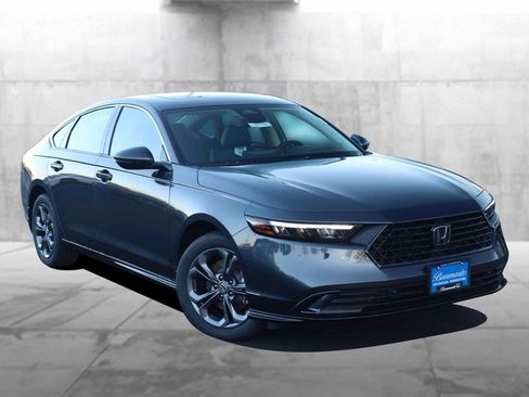 New 2025 Honda Accord EX-L image 2