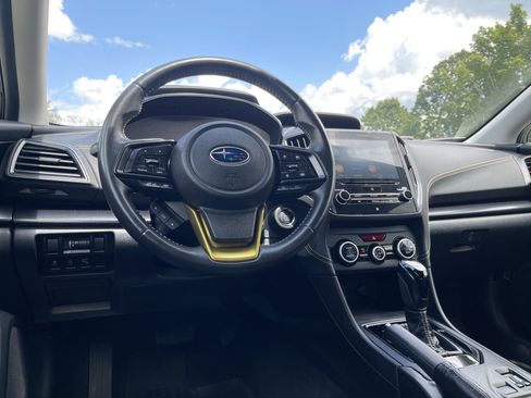 Used 2021 Subaru Crosstrek 2.5i Sport w/ Moonroof Package AWD/4WD image 17