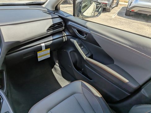 New 2026 Subaru Crosstrek 2.5i Limited AWD/4WD image 17