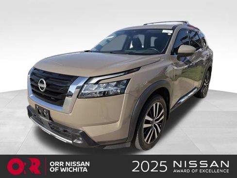 Used 2023 Nissan Pathfinder Platinum w/ Cargo Package AWD/4WD image 1