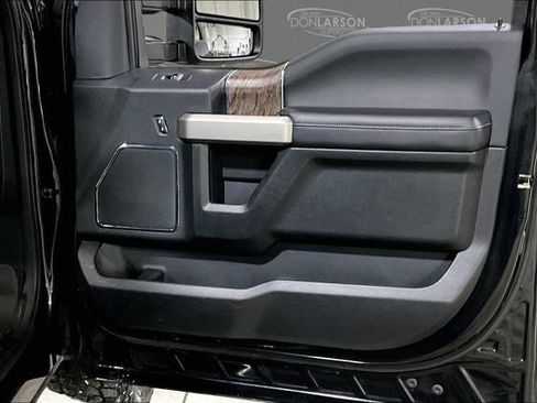 Used 2019 Ford F250 Lariat w/ Lariat Ultimate Package AWD/4WD image 13